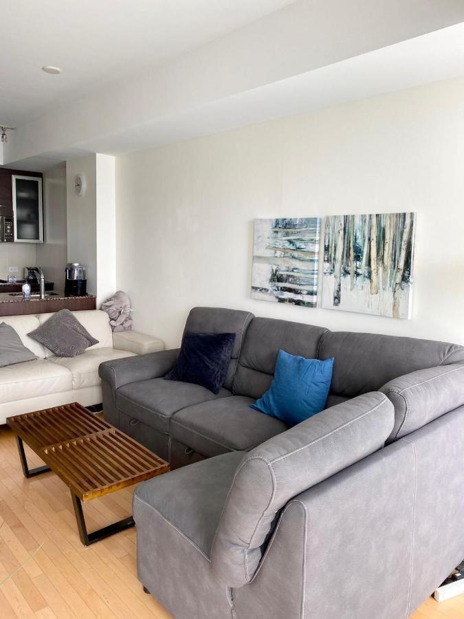 Ihost Suites Ice Condo Торонто Екстериор снимка