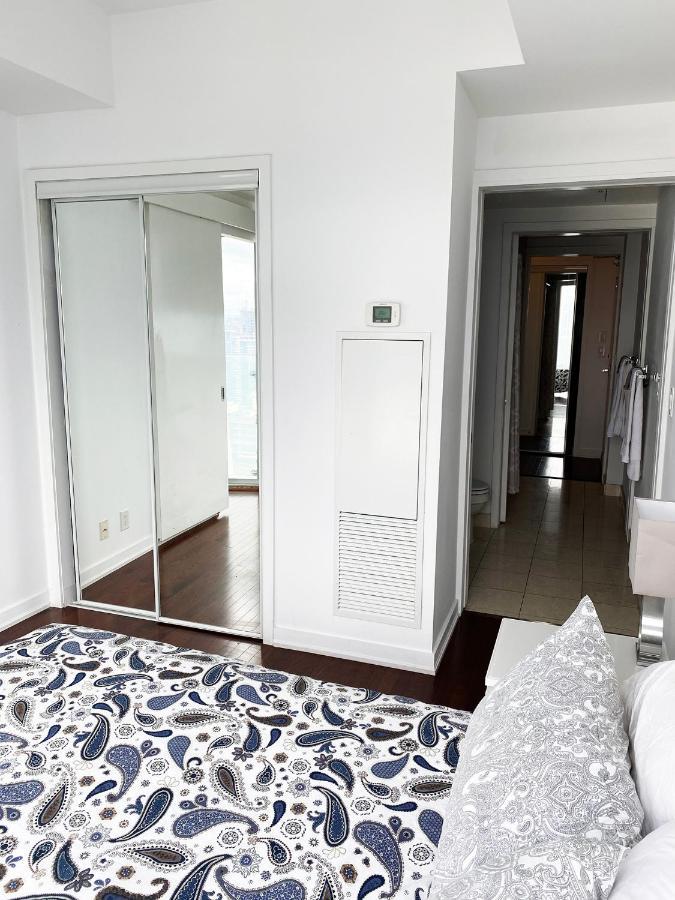 Ihost Suites Ice Condo Торонто Екстериор снимка