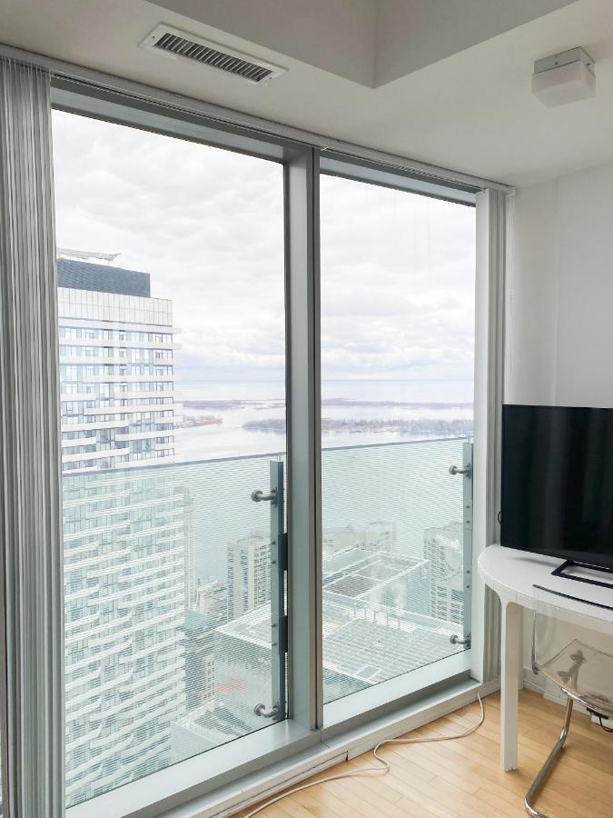 Ihost Suites Ice Condo Торонто Екстериор снимка