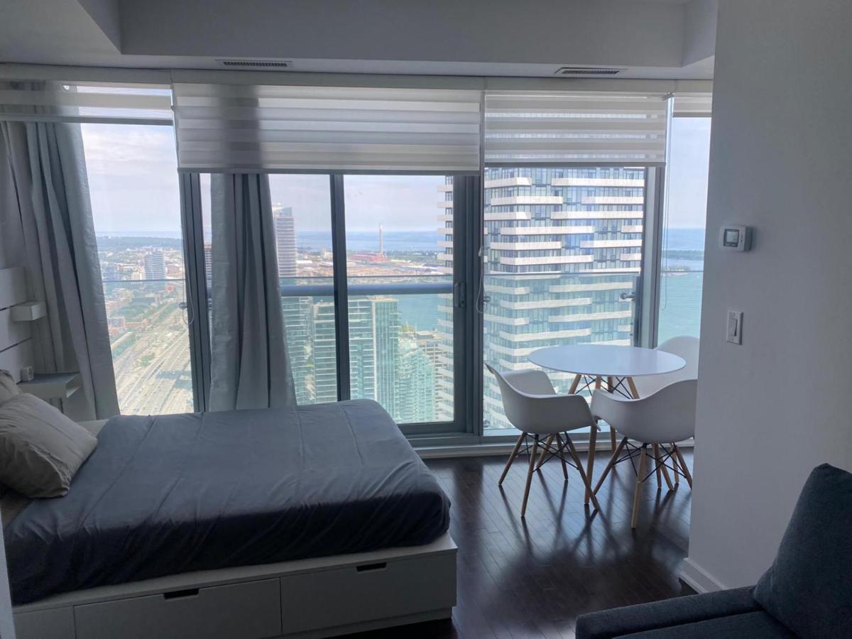 Ihost Suites Ice Condo Торонто Екстериор снимка