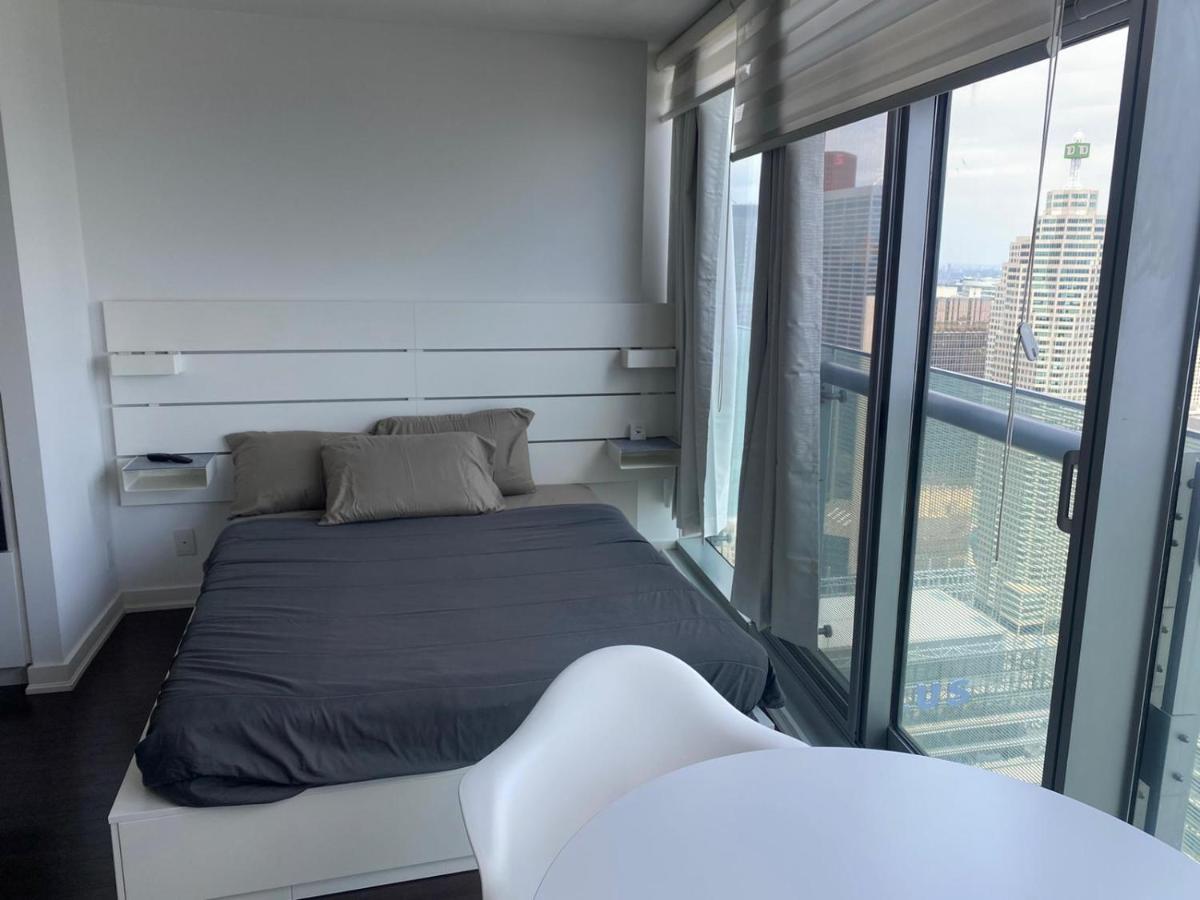 Ihost Suites Ice Condo Торонто Екстериор снимка